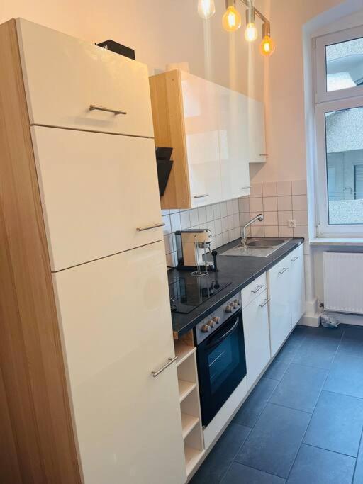 Kuenstlerisches Apartment Karlsruhe Buitenkant foto