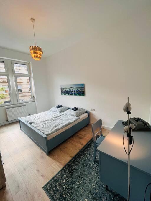 Kuenstlerisches Apartment Karlsruhe Buitenkant foto