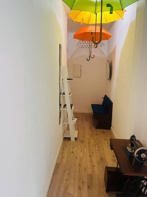 Kuenstlerisches Apartment Karlsruhe Buitenkant foto